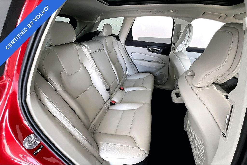 2025 Volvo XC60 B5 Plus