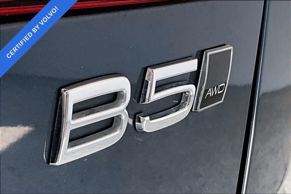 2026 Volvo XC60 B5 Plus
