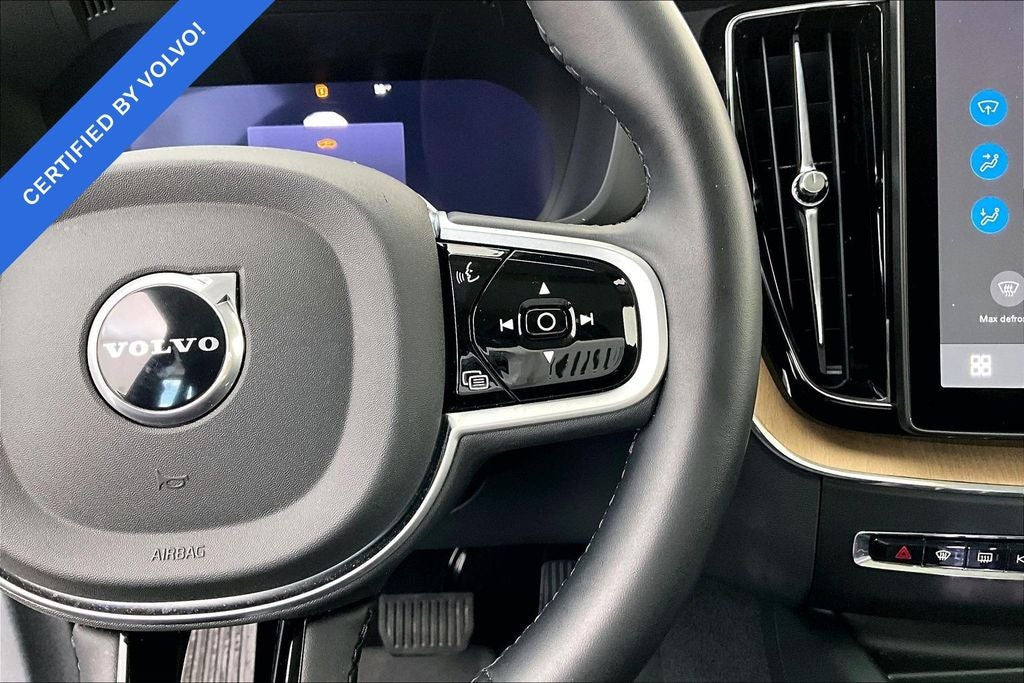 2026 Volvo XC60 B5 Plus