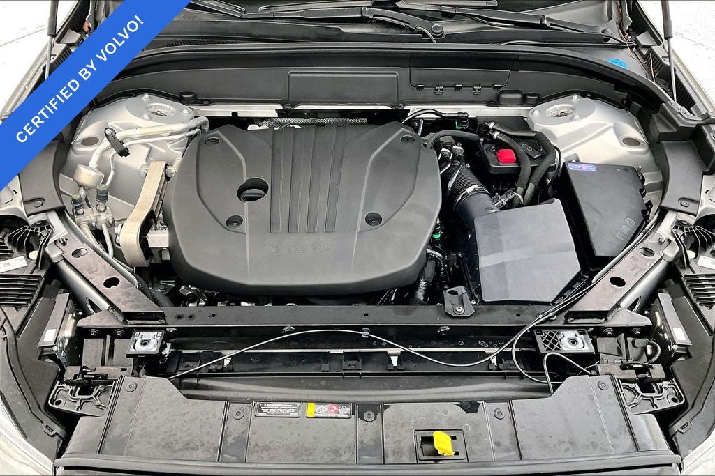 2025 Volvo XC60 B5 Plus