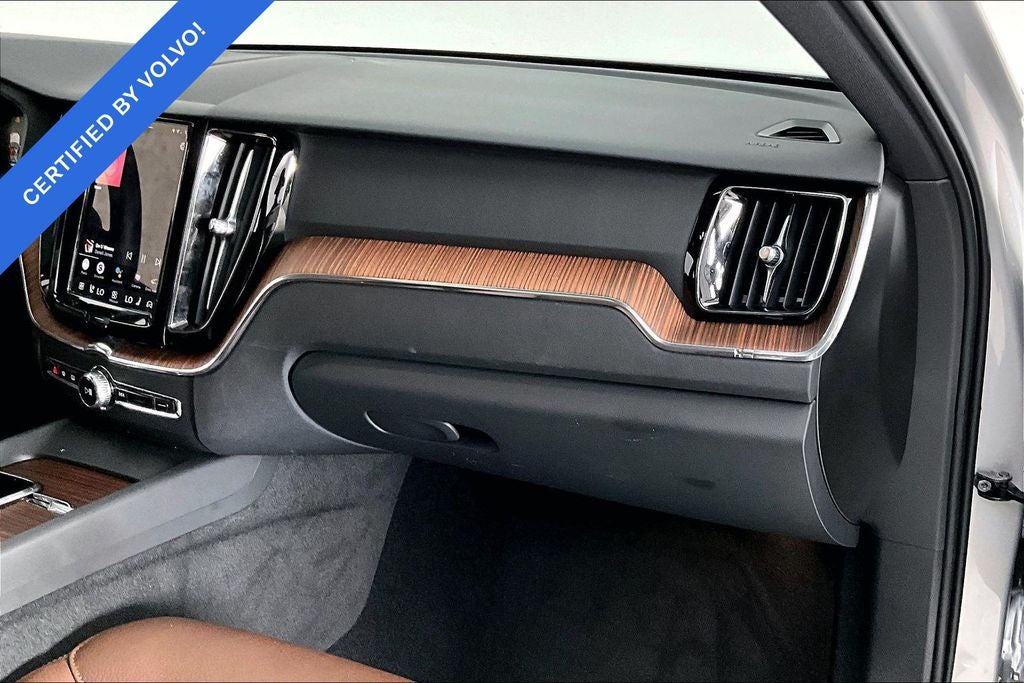 2025 Volvo XC60 B5 Plus