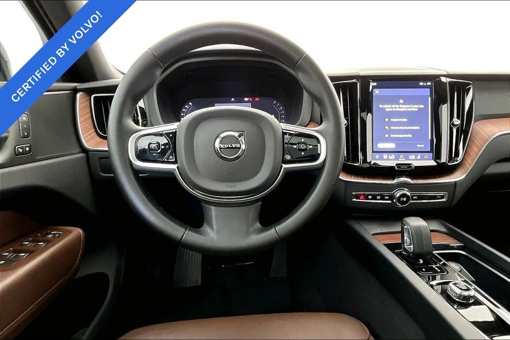 2025 Volvo XC60 B5 Plus