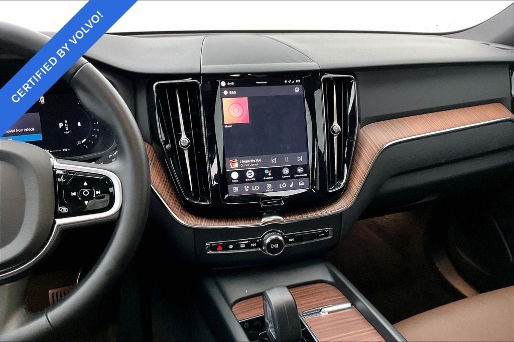 2025 Volvo XC60 B5 Plus