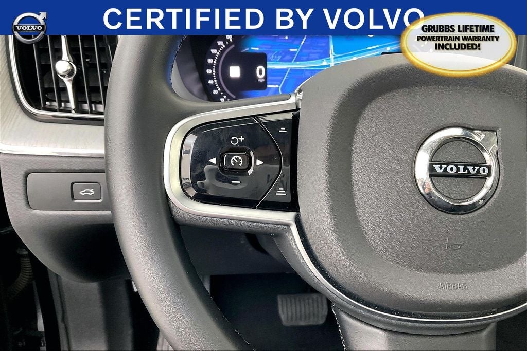 2025 Volvo XC60 B5 Plus