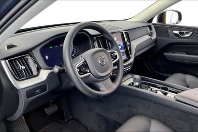 2025 Volvo XC60 B5 Plus AWD
