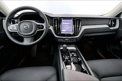2025 Volvo XC60 B5 Plus AWD