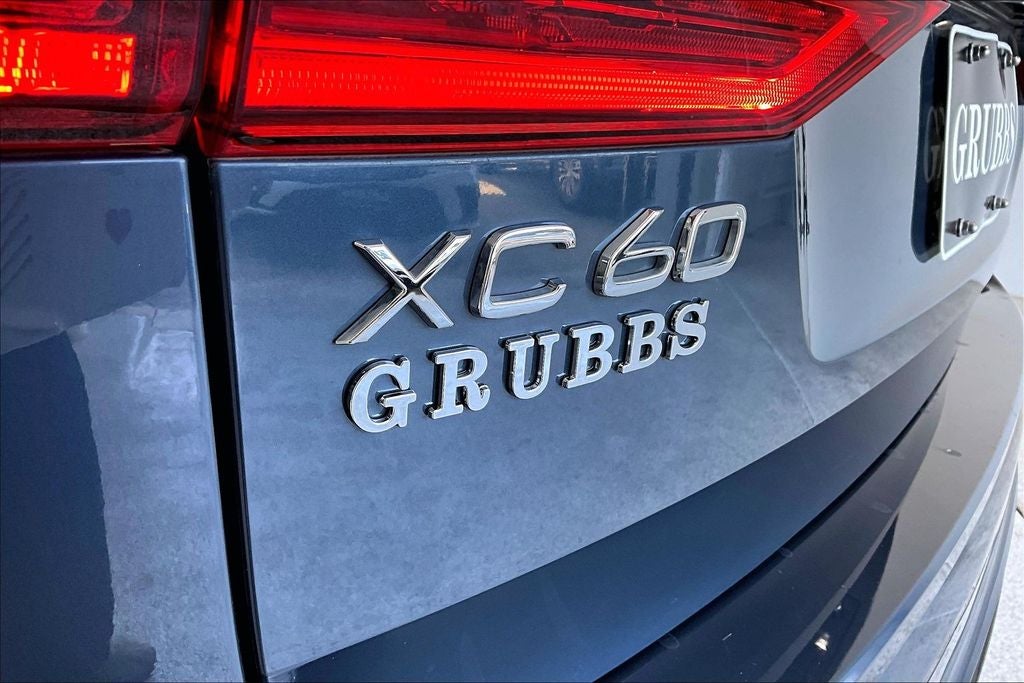 2025 Volvo XC60 B5 Plus AWD