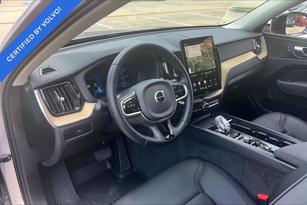 2026 Volvo XC60 B5 Plus