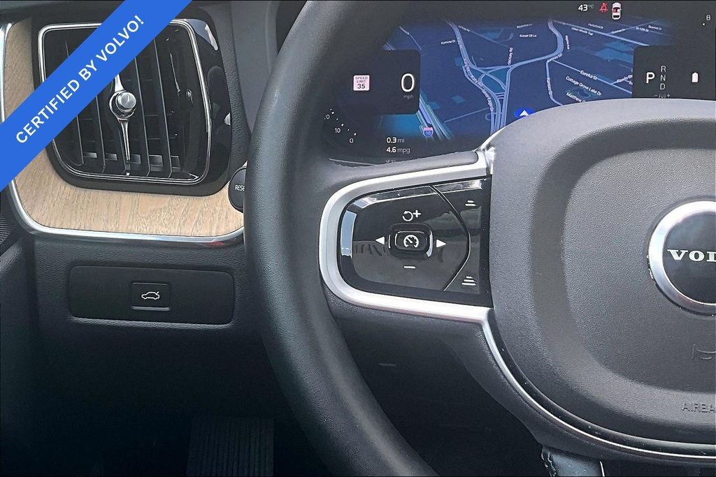 2026 Volvo XC60 B5 Plus