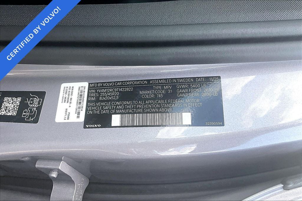 2026 Volvo XC60 B5 Plus