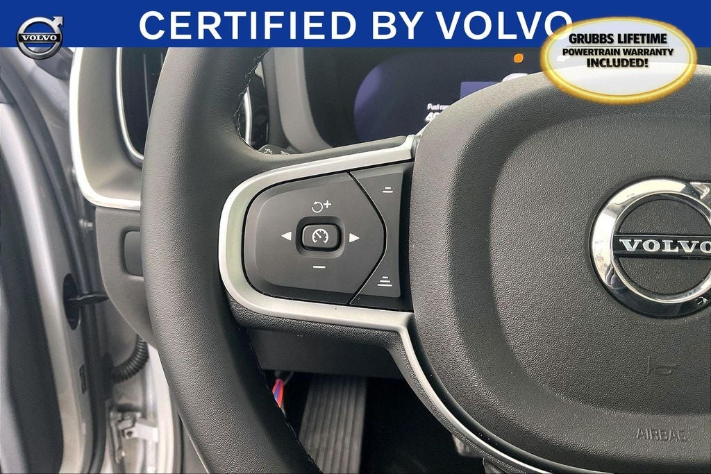 2025 Volvo XC60 B5 Core