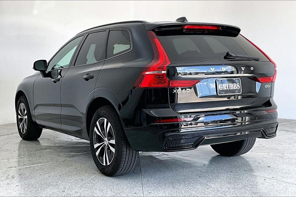 2025 Volvo XC60 B5 Core