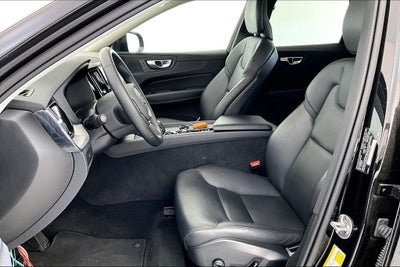 2025 Volvo XC60 B5 Core