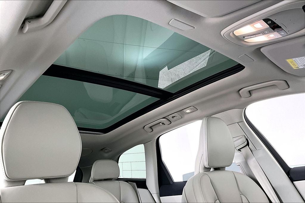 2025 Volvo XC60 B5 Ultra