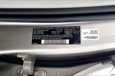 2025 Volvo XC60 B5 Ultra