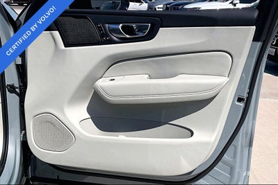 2026 Volvo XC60 B5 Ultra