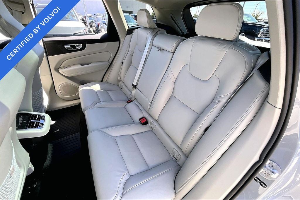 2026 Volvo XC60 B5 Ultra