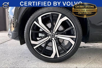 2025 Volvo XC60 B5 Ultra
