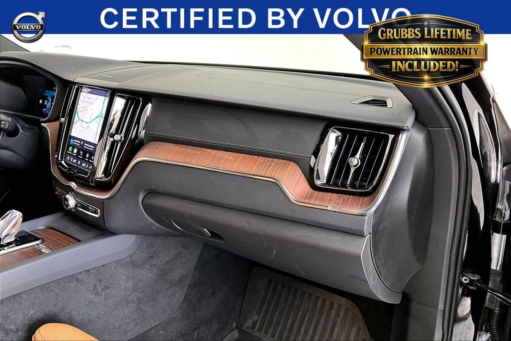 2025 Volvo XC60 B5 Ultra