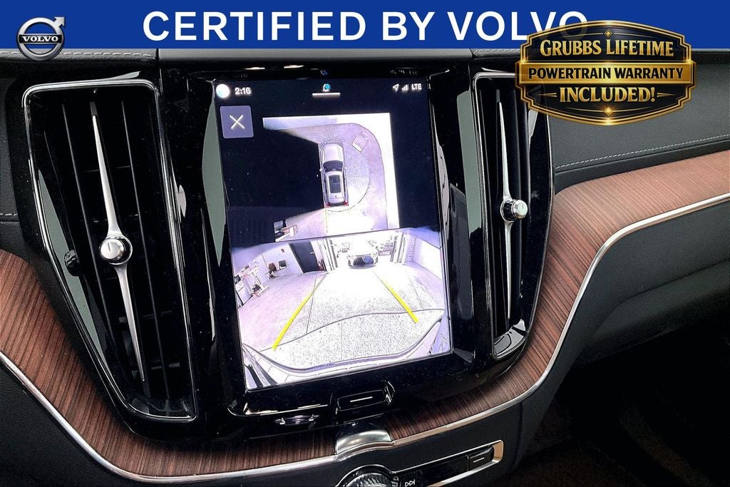 2025 Volvo XC60 B5 Ultra