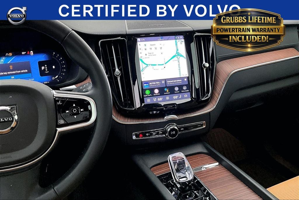 2025 Volvo XC60 B5 Ultra