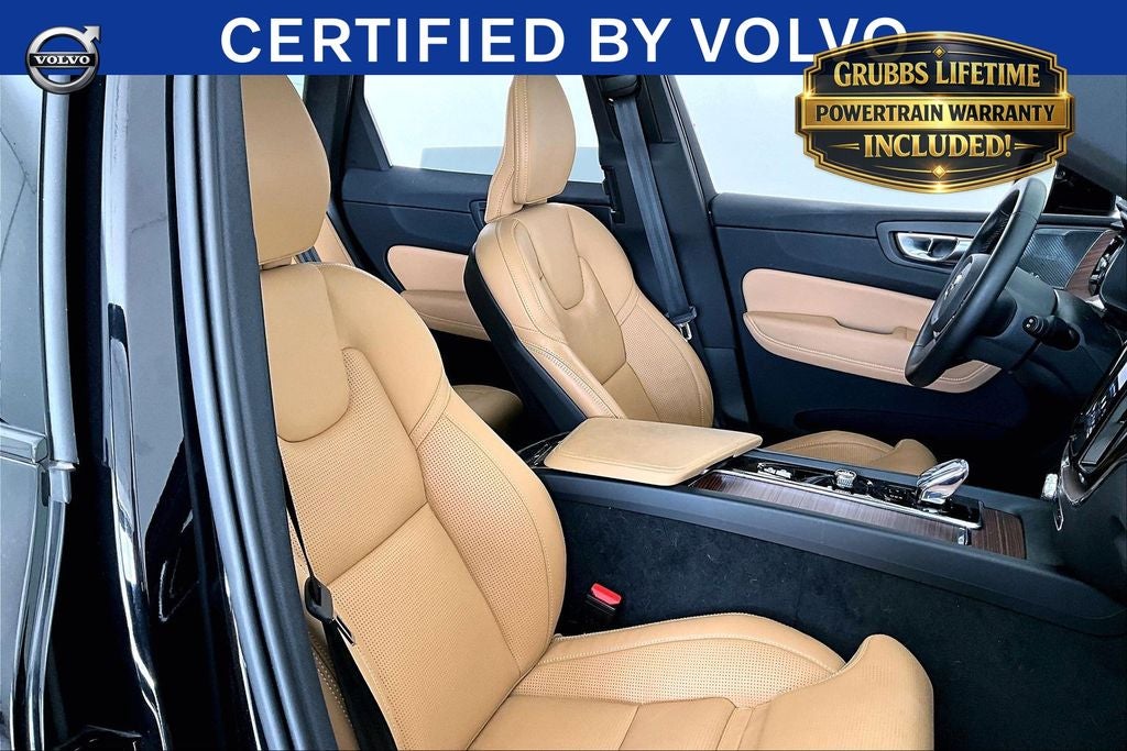 2025 Volvo XC60 B5 Ultra