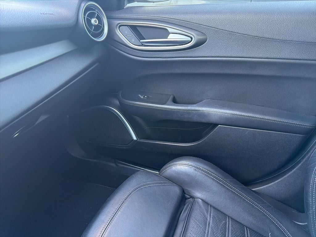 2019 Alfa Romeo Giulia Ti Sport