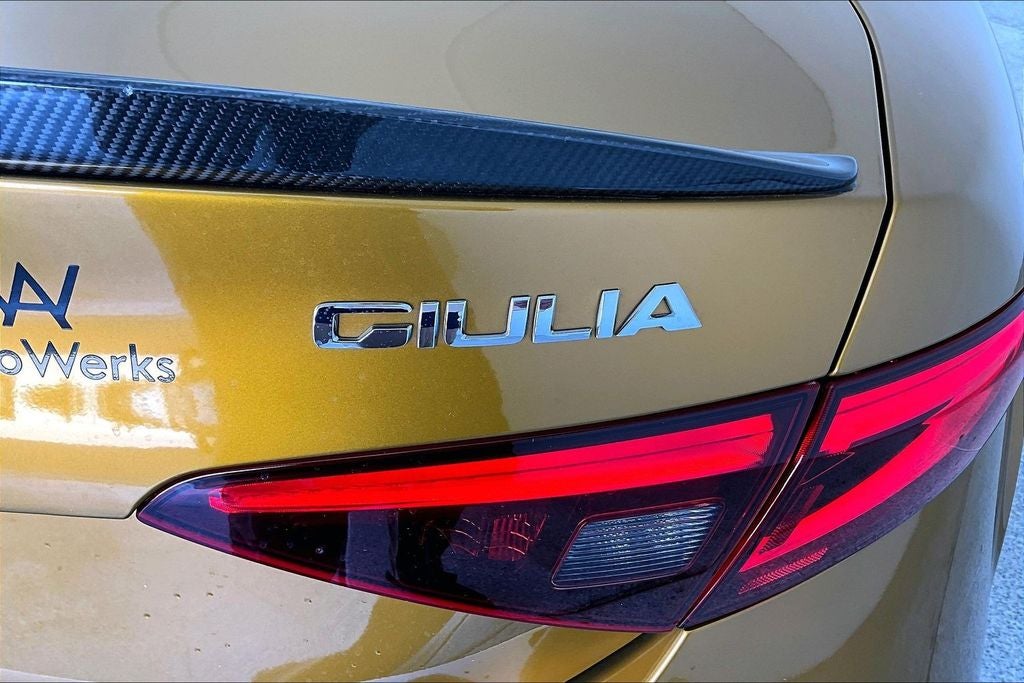 2023 Alfa Romeo Giulia Quadrifoglio
