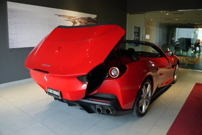 2019 Ferrari Portofino Base Convertible