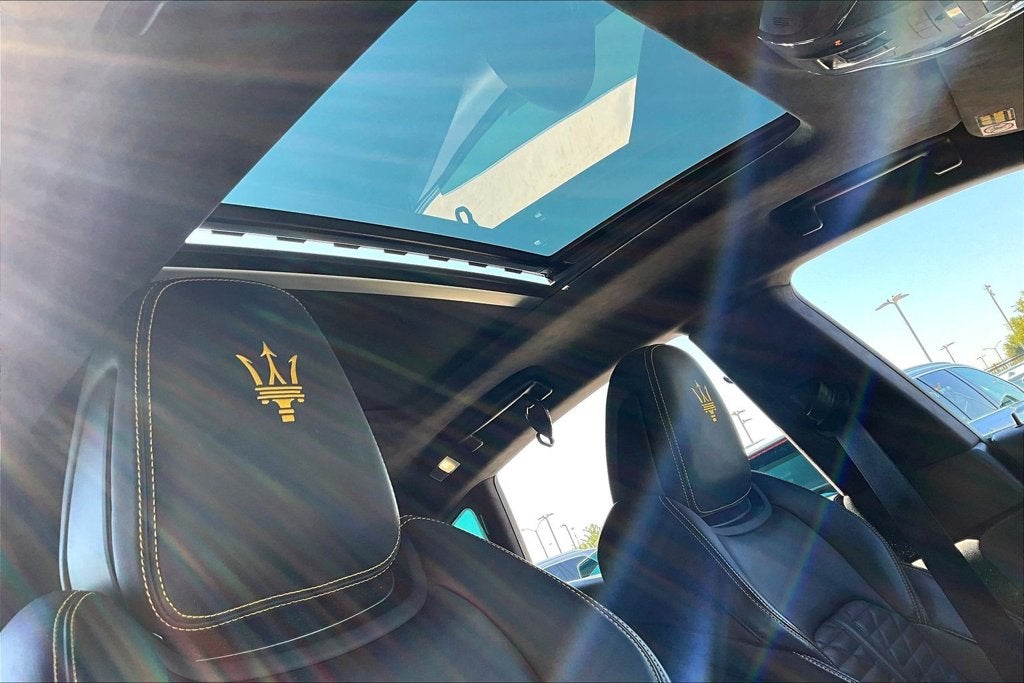 2022 Maserati Levante Tributo